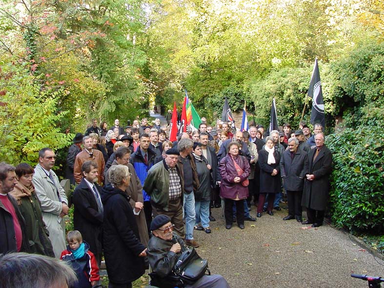 ber 100 TeilnehmerInnen