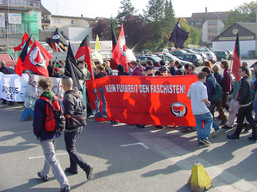 Antifa-Demo in Michelstadt am 20.10.2001