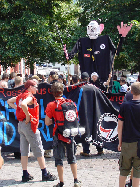 Gegen berwachungsgesellschaft und Polizeistaat