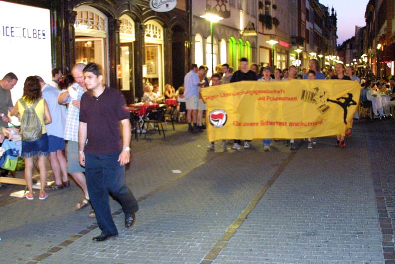 Solidemonstration in der FugngerInnezone