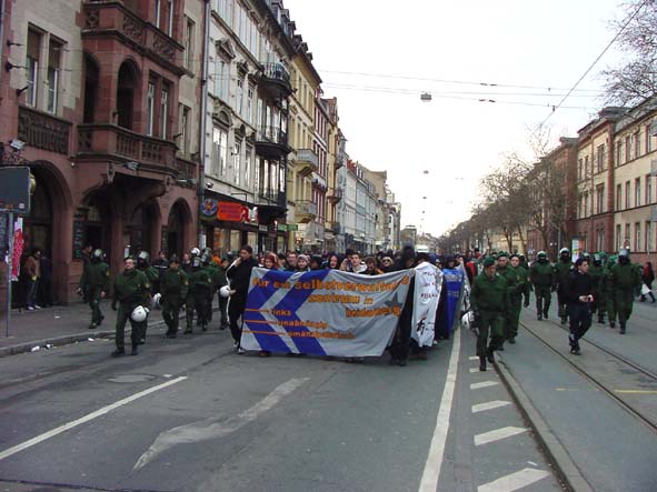 Laut die Bergheimer Strae lang!