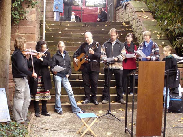 Chor des Autonomen Zentrums (im Exil)