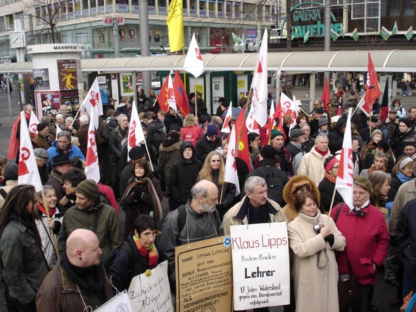 Auftaktkundgebung am Paradeplatz