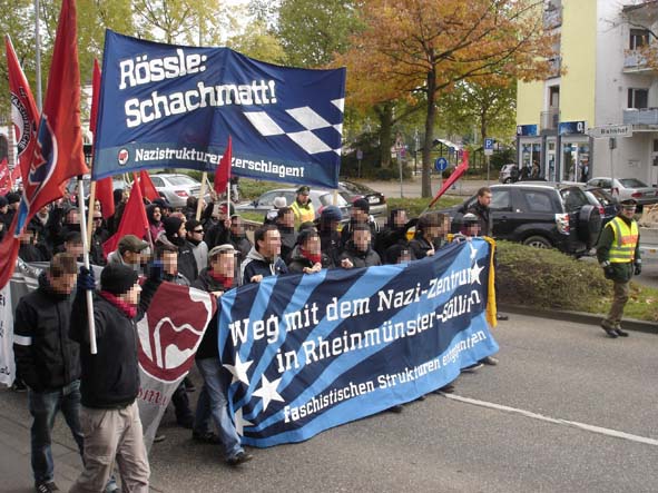 Rastatt: Fronttransparent der Demo