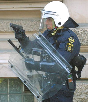 Bulle in Gteborg beim gezielten Schuss auf DemonstrantInnen
